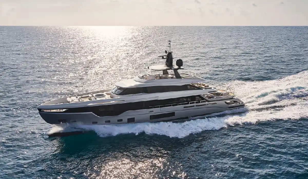 Azimut - Grande Trideck - Luxury Yacht Charter - Preowned Luxury Yachts - Exclusive Concierge Club.webp